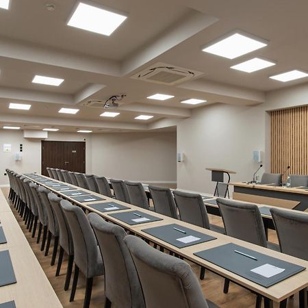 Casa Di Fiore Spa And Medical Hotel, Mineral Pools & Private Beach Кранево Екстер'єр фото The meeting room of the European Economic and Social Committee