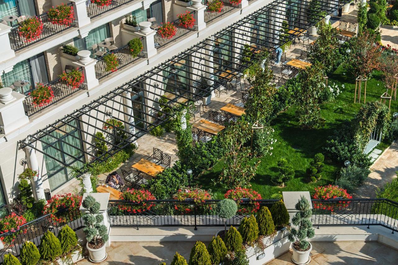 Casa Di Fiore Spa And Medical Hotel, Mineral Pools & Private Beach Кранево Екстер'єр фото The hotel's rooftop garden