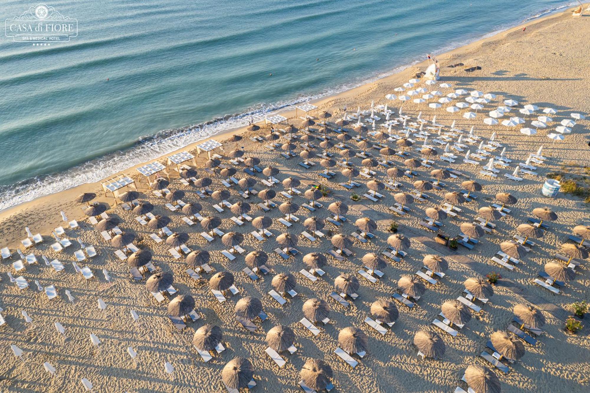 Casa Di Fiore Spa And Medical Hotel, Mineral Pools & Private Beach Кранево Екстер'єр фото Aerial view of the beach