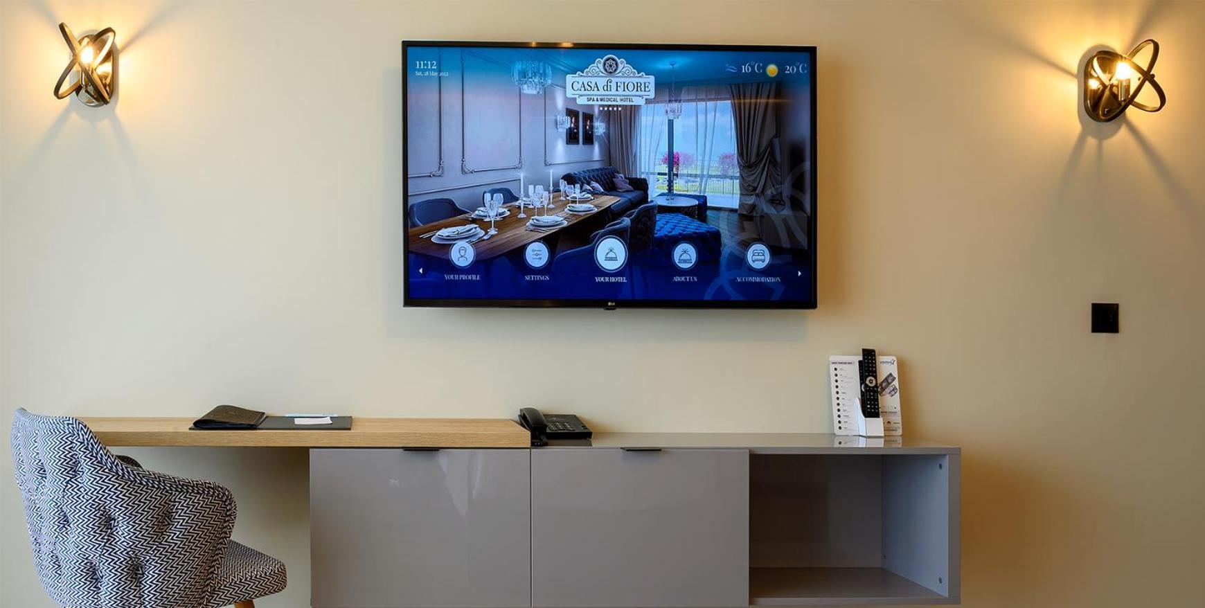 Casa Di Fiore Spa And Medical Hotel, Mineral Pools & Private Beach Кранево Екстер'єр фото A television with a built-in room automation system